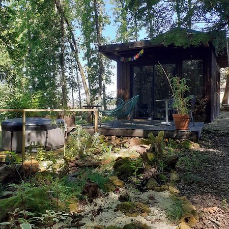 Le Gite De La Cabane De L'Oiseau Couze-et-Saint-Front Exteriör bild