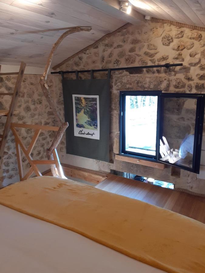 Le Gite De La Cabane De L'Oiseau Couze-et-Saint-Front Exteriör bild