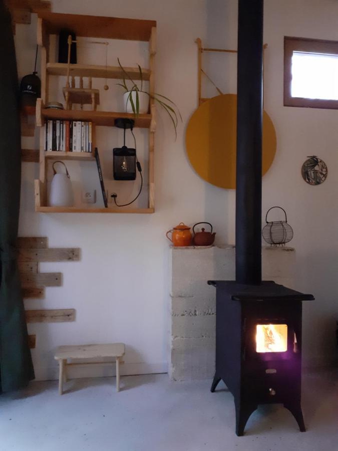 Le Gite De La Cabane De L'Oiseau Couze-et-Saint-Front Exteriör bild