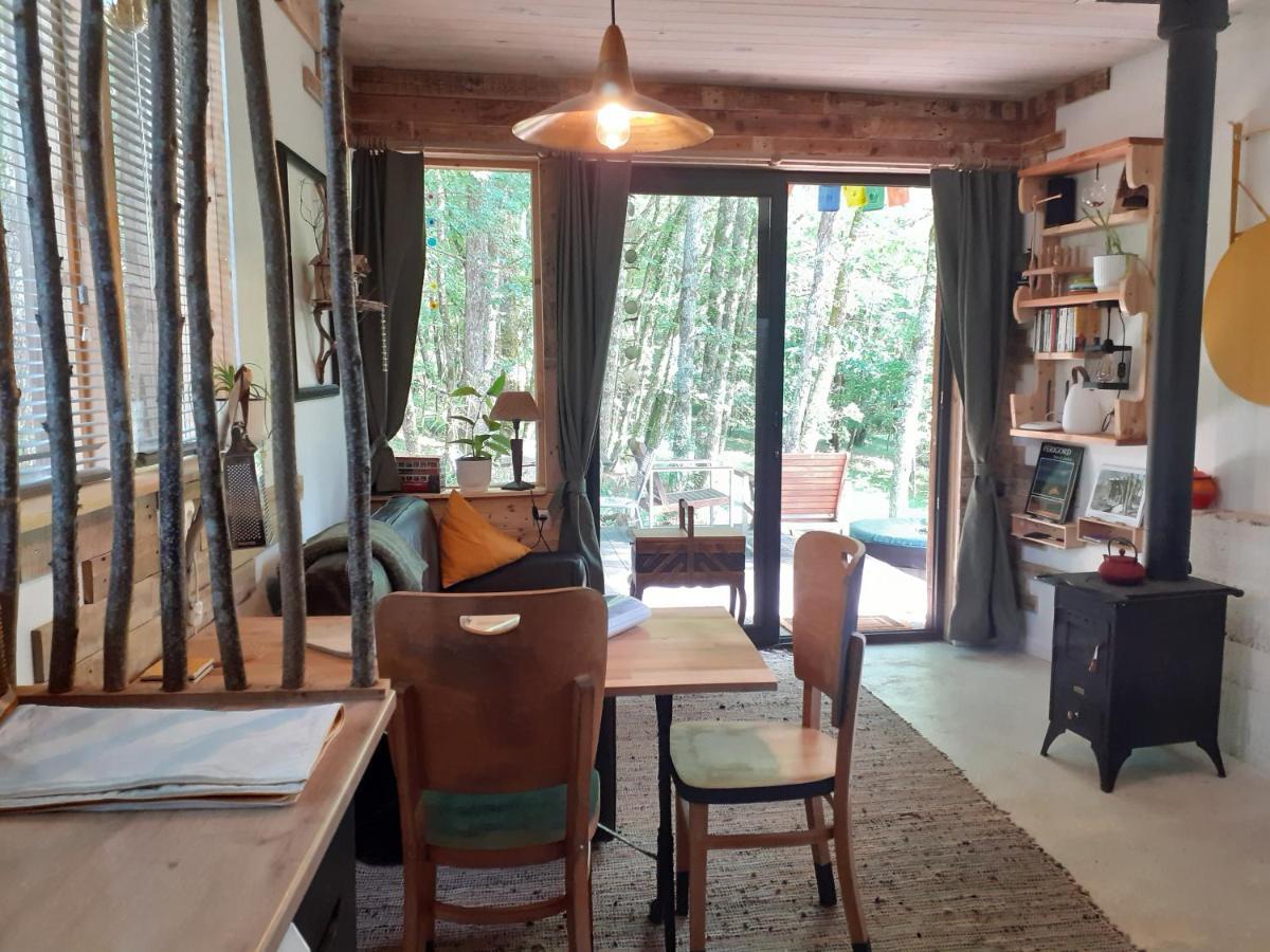 Le Gite De La Cabane De L'Oiseau Couze-et-Saint-Front Exteriör bild