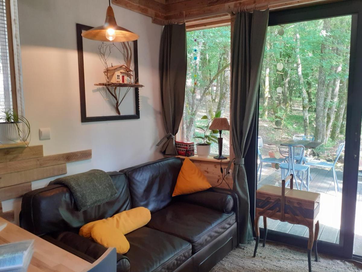 Le Gite De La Cabane De L'Oiseau Couze-et-Saint-Front Exteriör bild