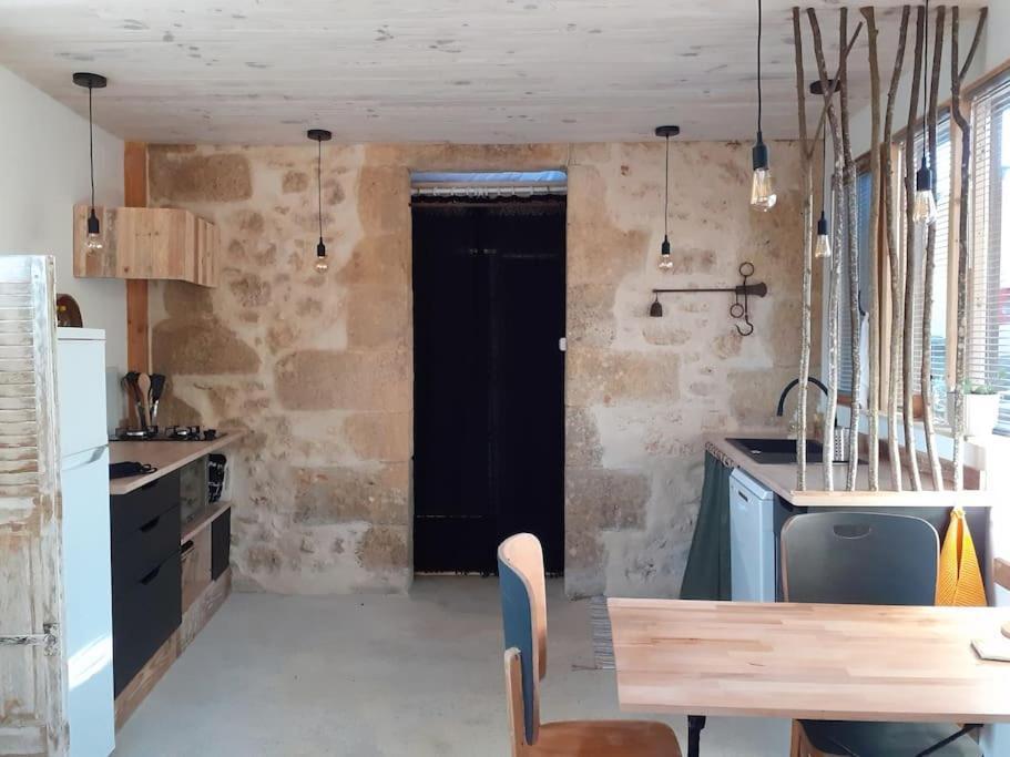 Le Gite De La Cabane De L'Oiseau Couze-et-Saint-Front Exteriör bild